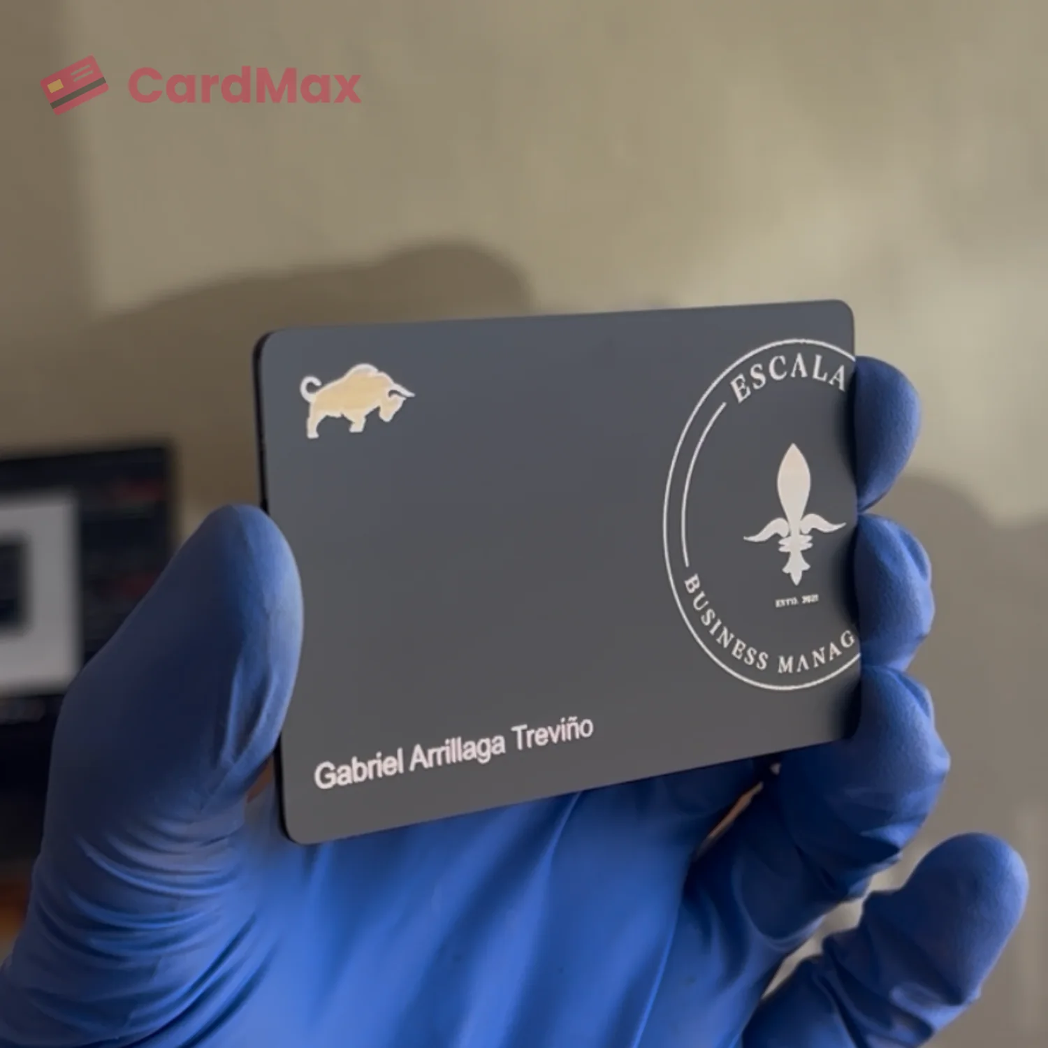 Tarjeta NFC metálica — vista 4