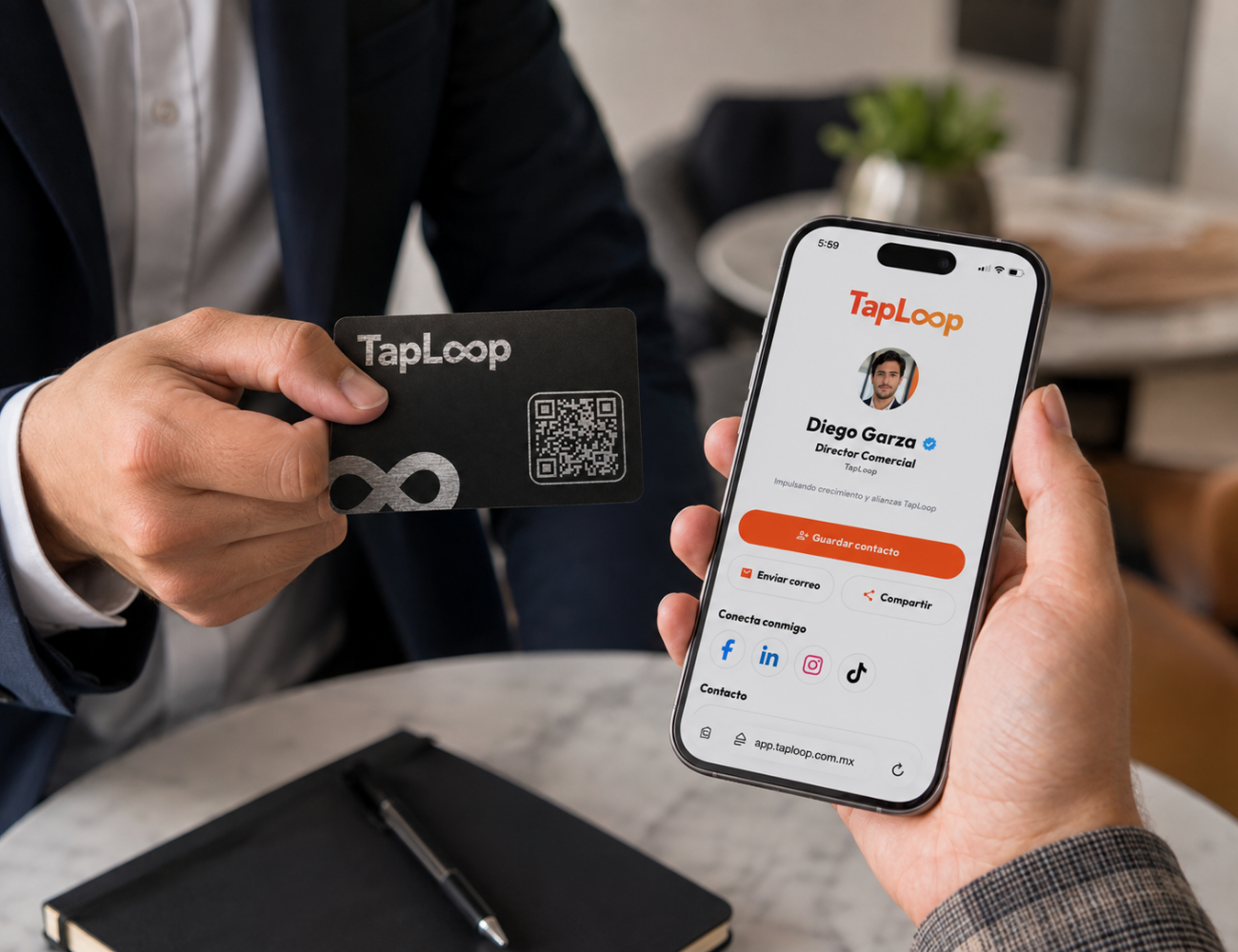 Tarjeta de presentación digital TapLoop metálica — vista 6