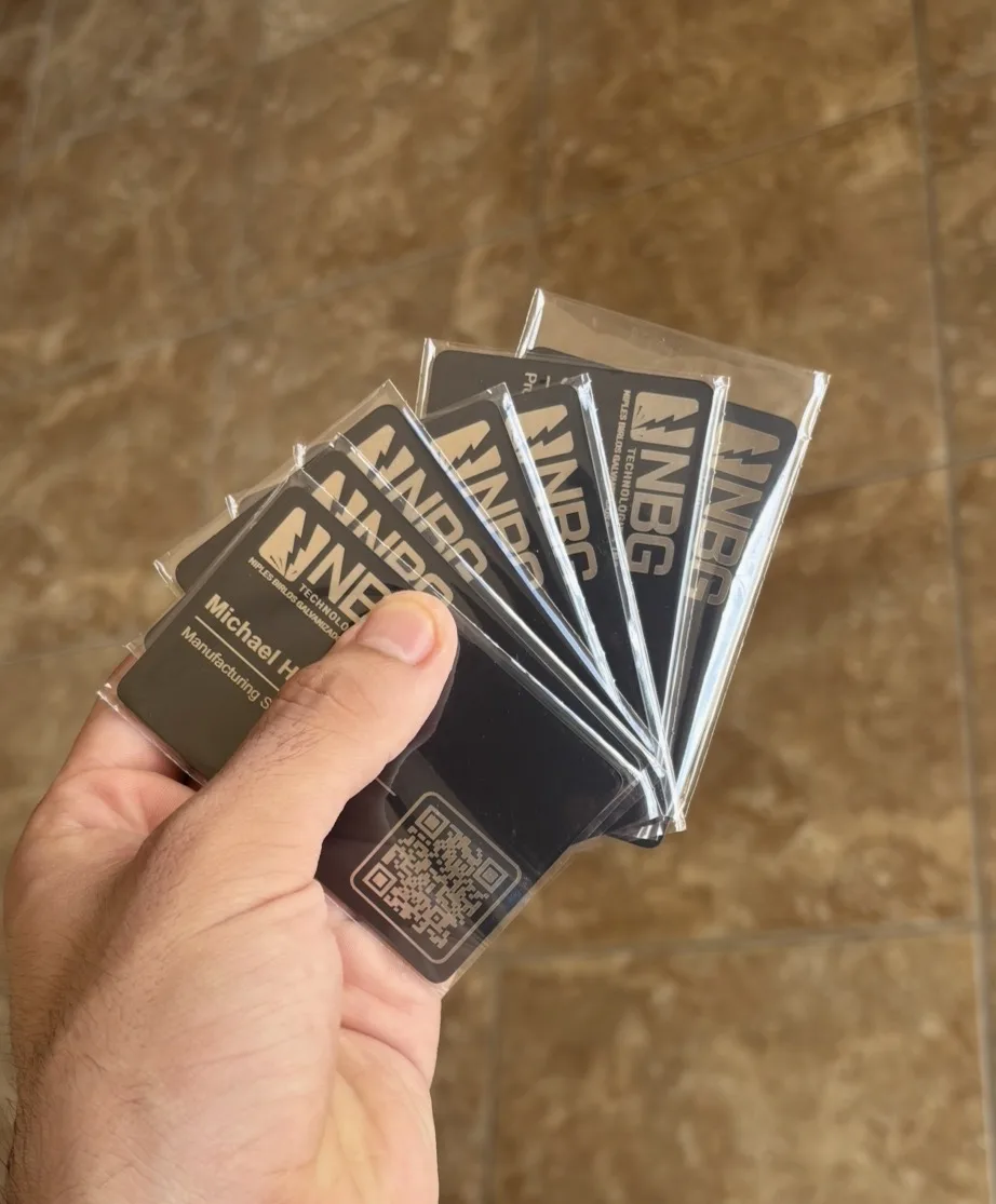 Pedido de tarjetas metálicas NFC NBG Technologies